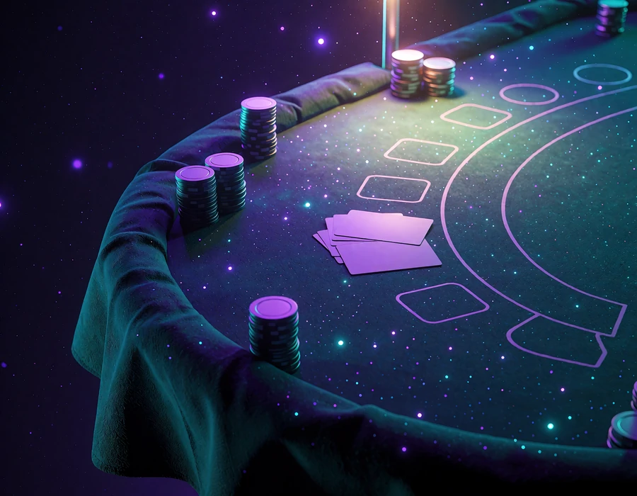Buet blackjackbord i dyb gr&oslash;n filt med kort og jetoner under varmt lys, live blackjack hos WinBeatz